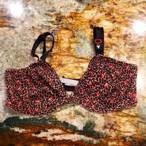 Victoria Secret bra 36 DD.